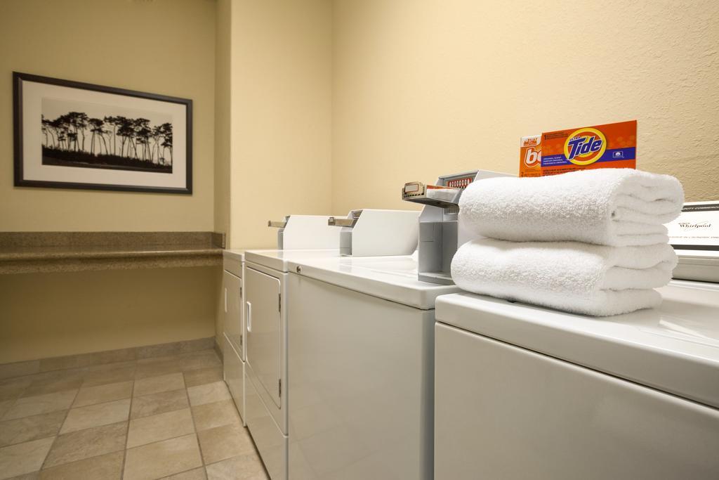 Country Inn & Suites By Radisson, St Cloud West, Mn Saint Cloud Bagian luar foto