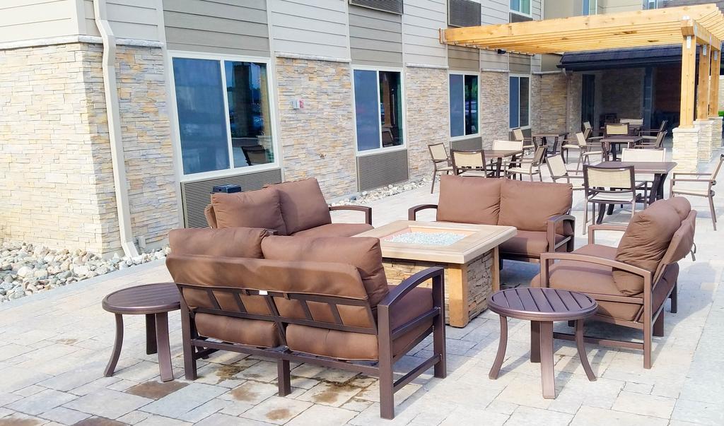 Country Inn & Suites By Radisson, St Cloud West, Mn Saint Cloud Bagian luar foto