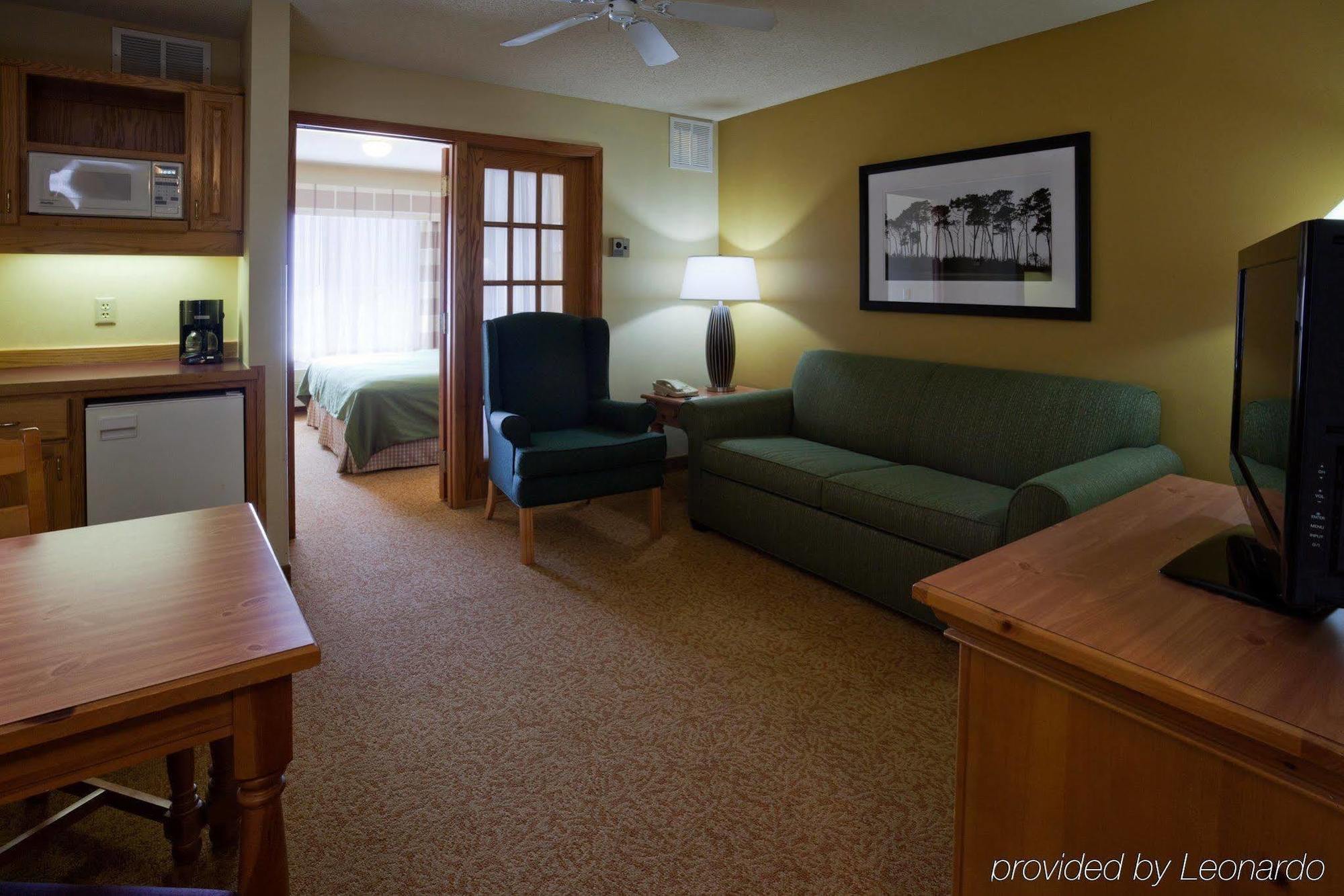 Country Inn & Suites By Radisson, St Cloud West, Mn Saint Cloud Bagian luar foto